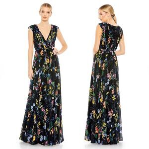 Mac Duggal NWT 10 Black Floral Pleated Cap Sleeve A-Line Gown Prom 55829 MOB